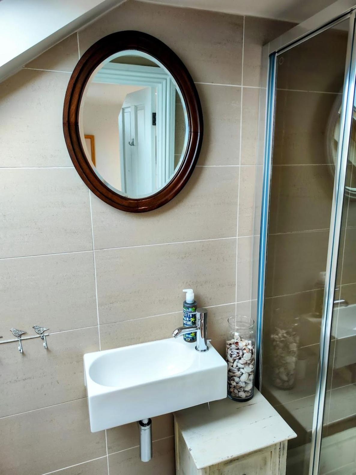 Large Light Loft Room - En Suite Okręg wyborczy Hove Zewnętrze zdjęcie